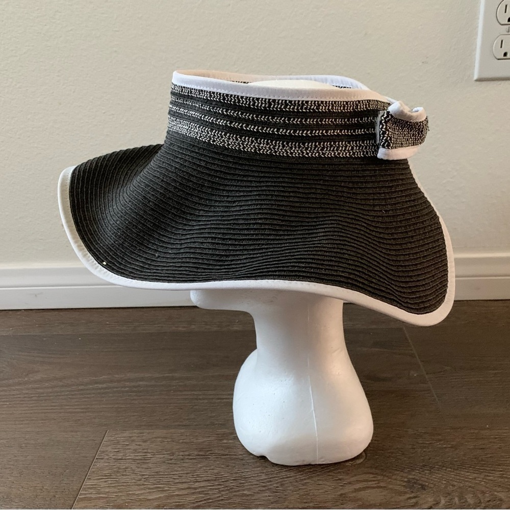 Visor - Picture 2 of 7